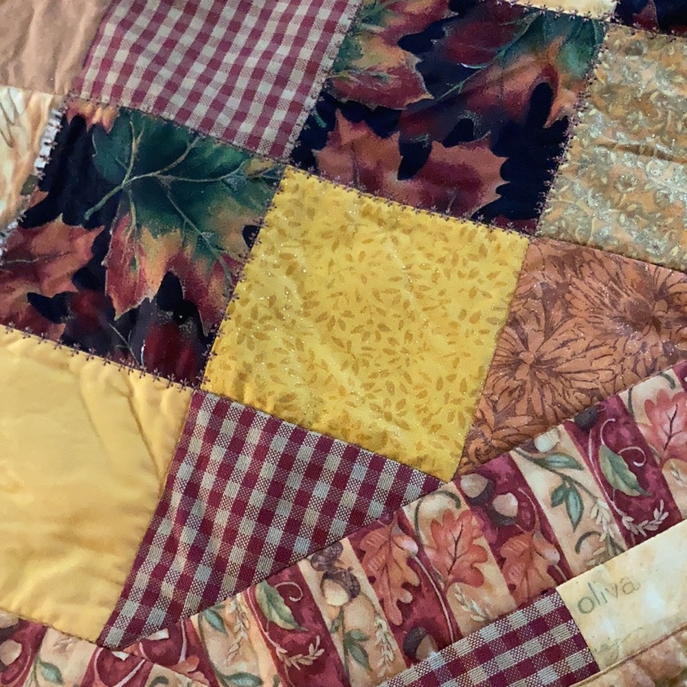 Autumn patchwork table runner - reversible - Picture 3 of 5